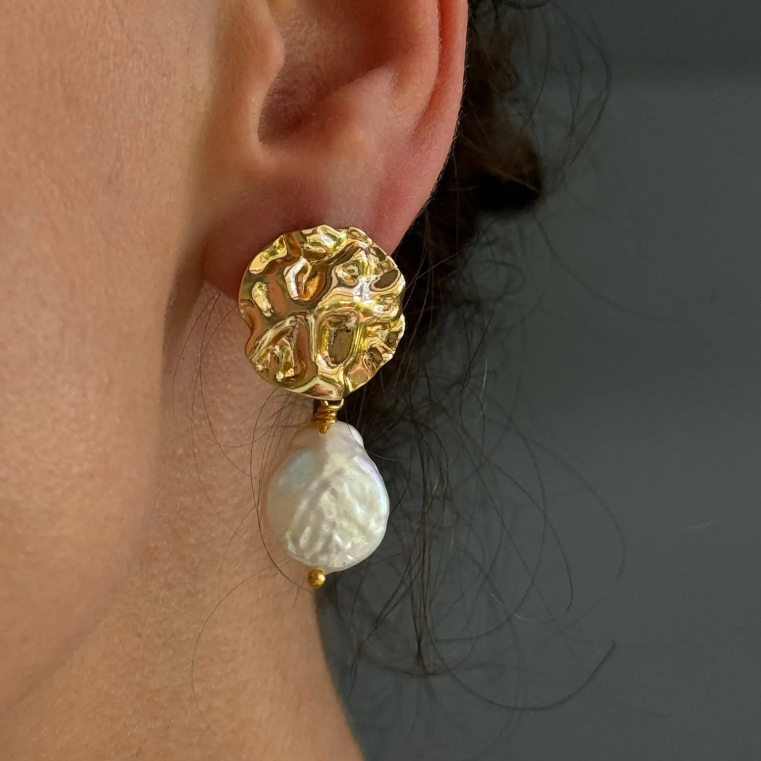Round Pearl Drop Earrings